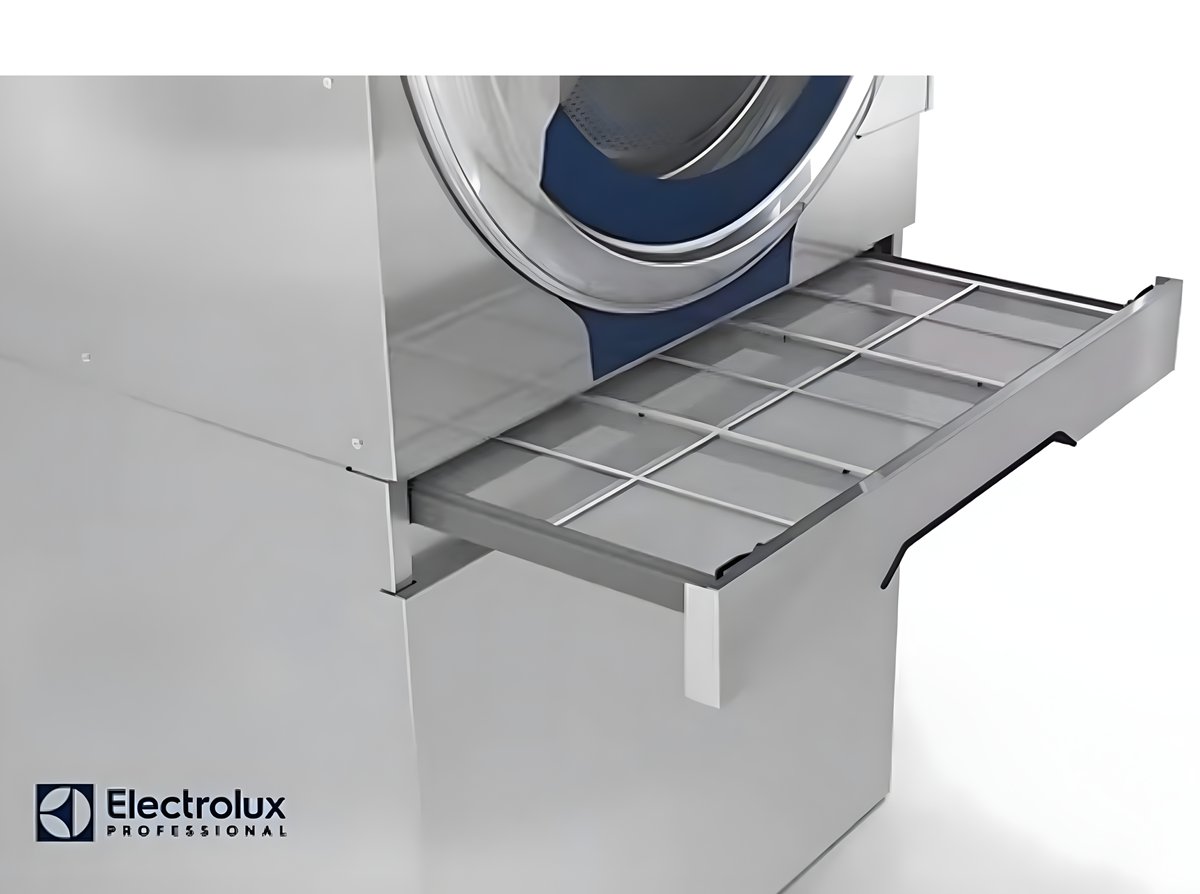 Line 6000 horizontal filter drawer pulled out for easy access and cleaning